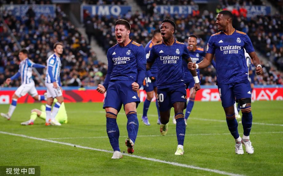 占得先机的 占得先机的