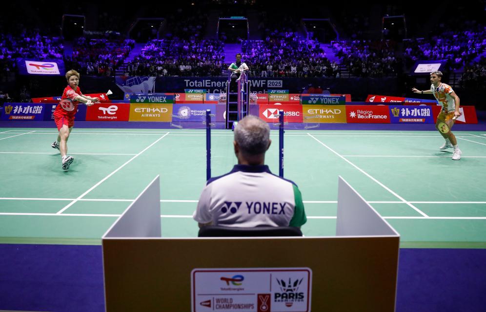 这凸显了他 这凸显了他