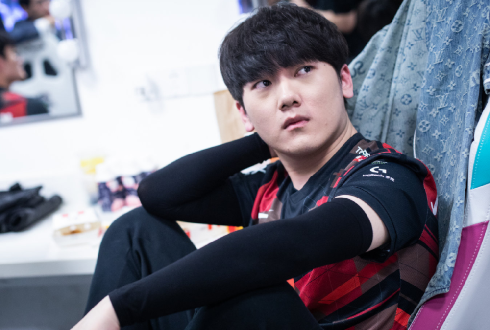 场上表现得 场上表现得