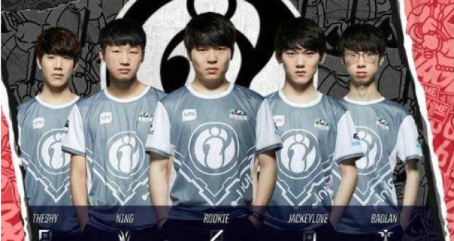 让国足球迷 让国足球迷